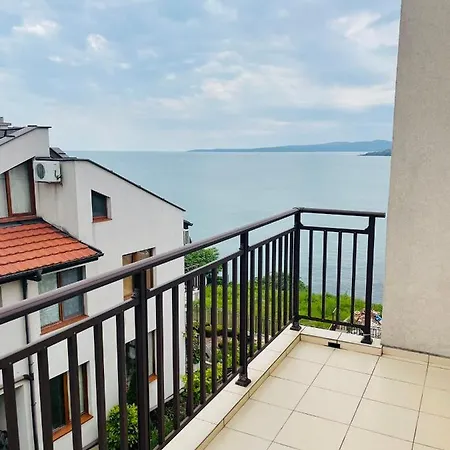 дафни - Dafni Apartament *